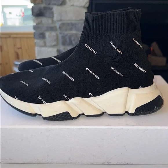 Balenciaga Speed Trainer Black Knit Logo Sock Sneakers with White Sole US size 9 - Picture 4 of 9